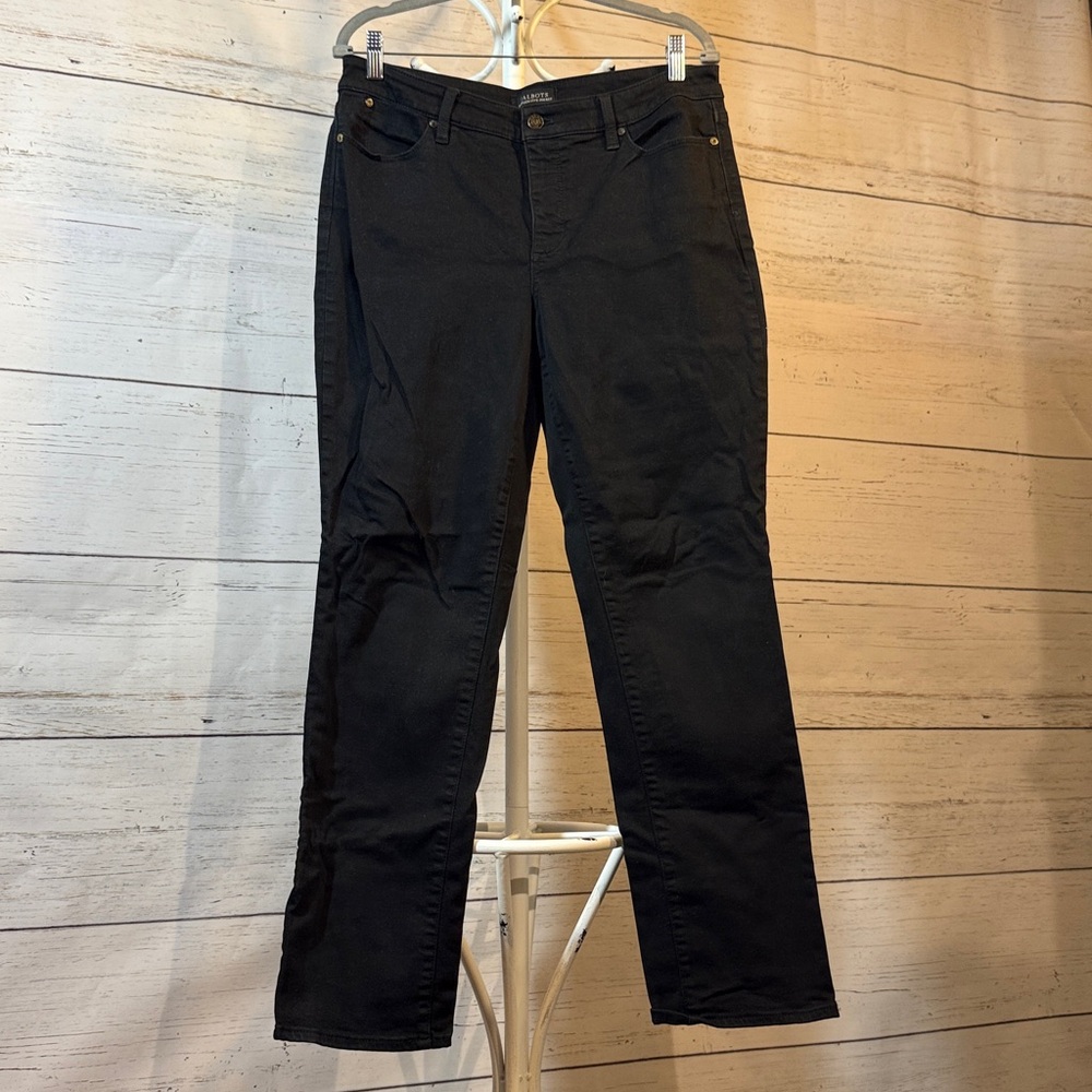 Talbots Black Dark Denim Straight Jeans Women’s size 12 Excellent Condition